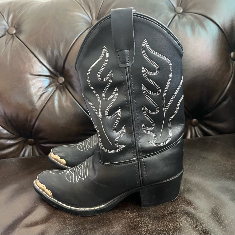 Old West Kid’s black cowboy boots size 1